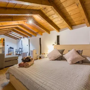  Appartamento Magnificent Cosy Loft