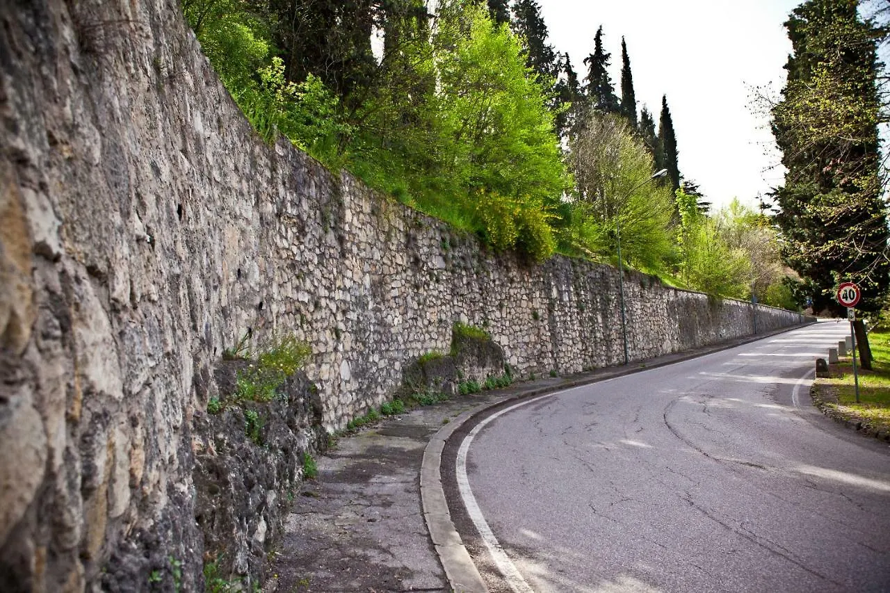 Castello San Felice Bed & Breakfast Verona Italy