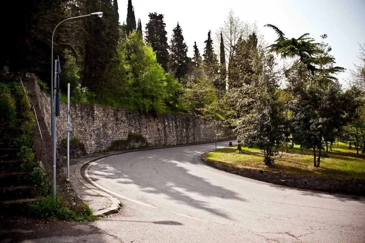 Castello San Felice Bed & Breakfast Verona 0*,  Italy